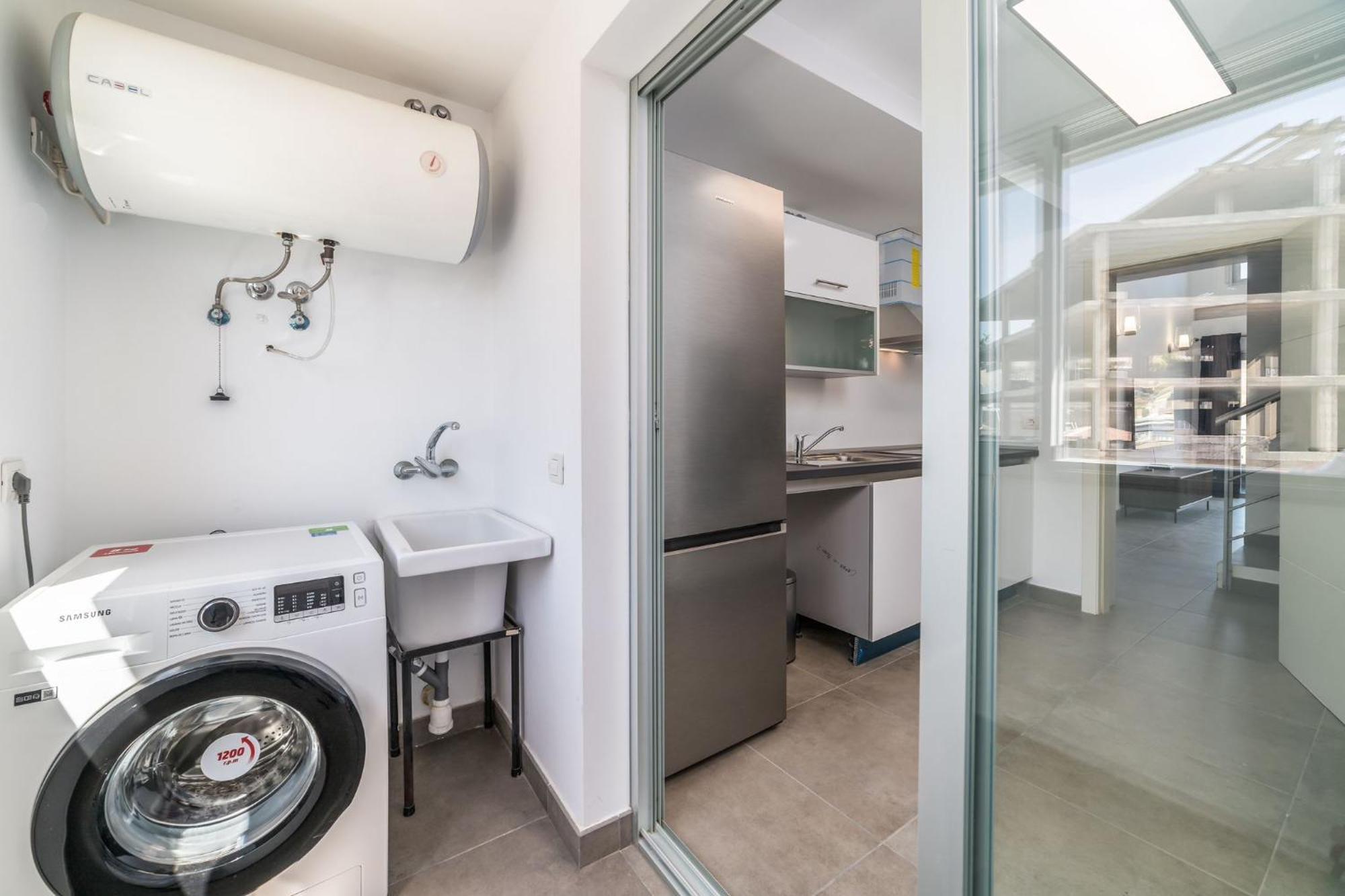 Hayam Apartamento 1 ลอส กริสเตียนอส ภายนอก รูปภาพ